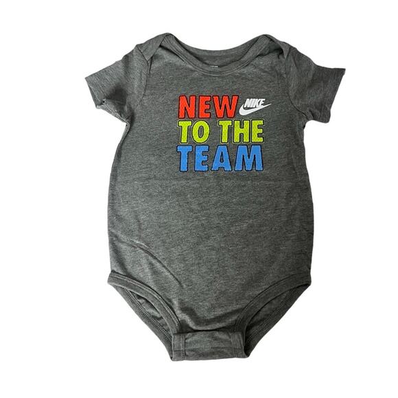 Nike Baby New to the Team Graphic Logo  Two Piece Set  Sz 24M NWT - Picture 5 of 12